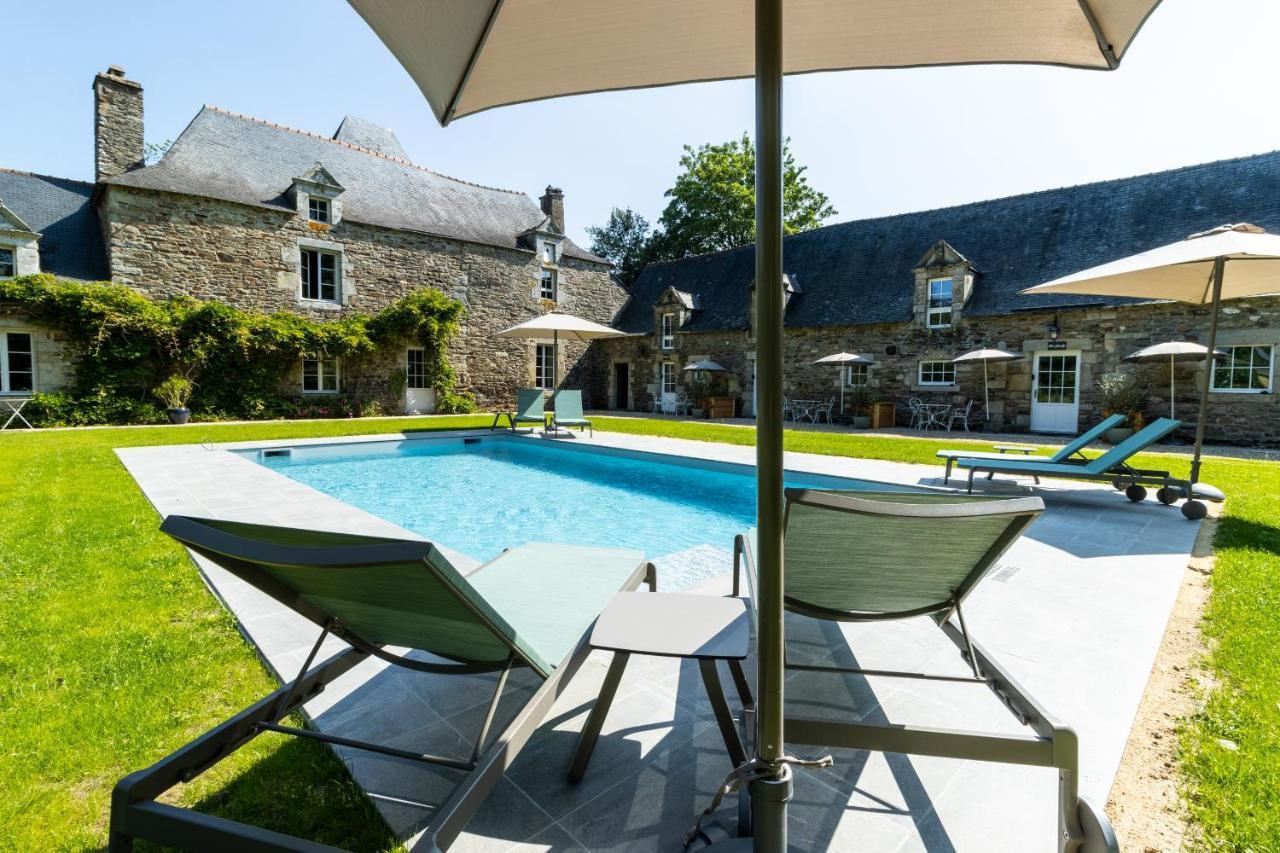 Manoir Du Vau D Arz Gites Et Chambres D Hotes Avec Piscine Malansac Kültér fotó